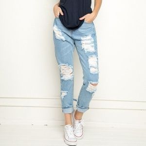 Brandy Melville distressed boyfriend jeans
